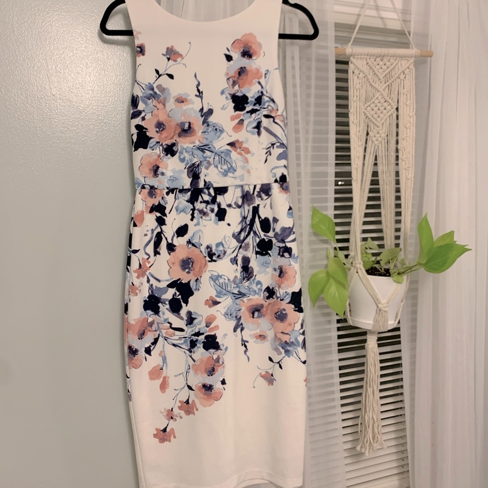 FLORAL SHEATH DRESS SZ 4